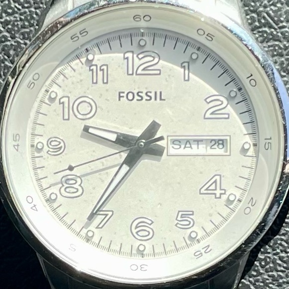 Women’s fossil watch - Picture 3 of 4